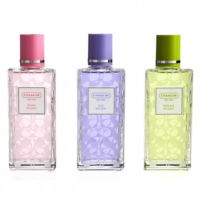 360 degree seamless Chromography around all four walls with Label registered to recessed front panel