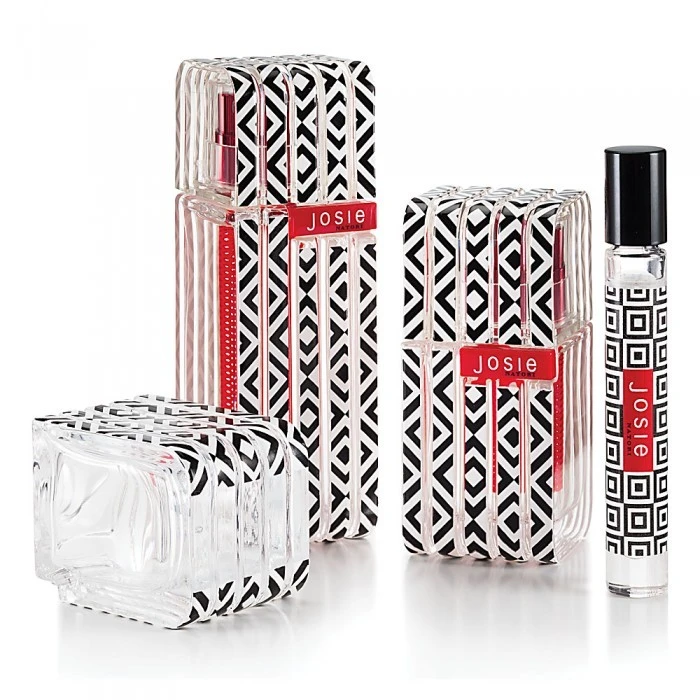 Black and white Silk Screen Printing from the top edge and wrapping around the base of the bottle. Rollerball has a 360 degree, three color Silk Screened decoration